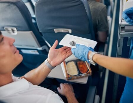 How to Handle Spoiled Food on a Diverted Delta Flight